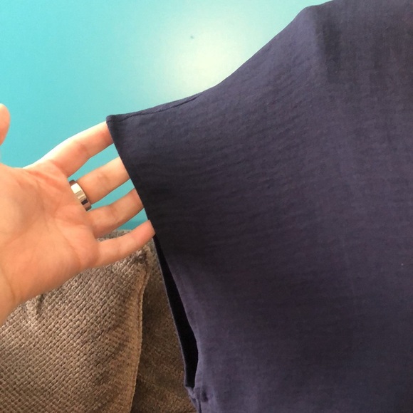 LAST CHANCE 🎉4 for $20 💄 mi ami Short Sleeve Blouse, size Medium - Picture 4 of 6